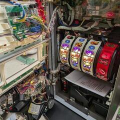 パチスロ実機 カンフーレディー・テトラ コイン不要機 ID：126-013092-007の画像