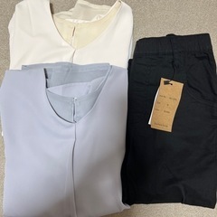【0円】半袖ブラウス　黒　パンツ