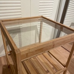 IKEA サイドテーブルの画像