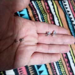 ▼≒m→→→j31-2--刻印有り/ブリリアントカットダイヤモンドＣＺ天使の翼ピアスの画像