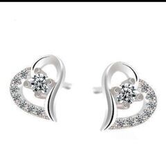 ▼≒m→→→j31-2--刻印/ブリリアントダイヤモンドＣＺハートパヴェピアスC＊Bの画像