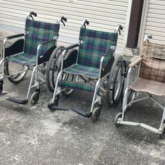 🐱まとめて車いす3台 タイヤパンク ブレーキ良好 中古品 NIS...