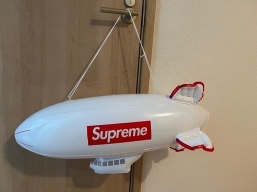 supremeバルーン