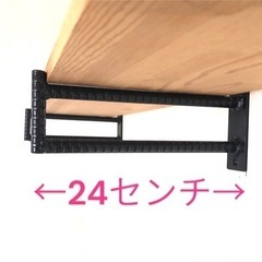 壁掛けシェルフ　
飾り棚　 異形丸鋼棚　　 壁掛け棚 　　 の画像