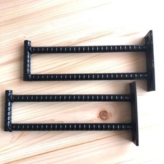 壁掛けシェルフ　
飾り棚　 異形丸鋼棚　　 壁掛け棚 　　 の画像