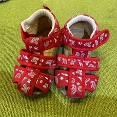 14センチ　右側のみ音の出るサンダル