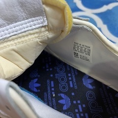 Adidas メンズ 靴 27.5cmの画像