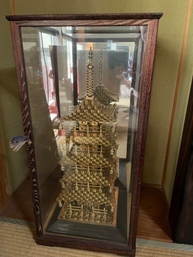 5円玉　五重の塔