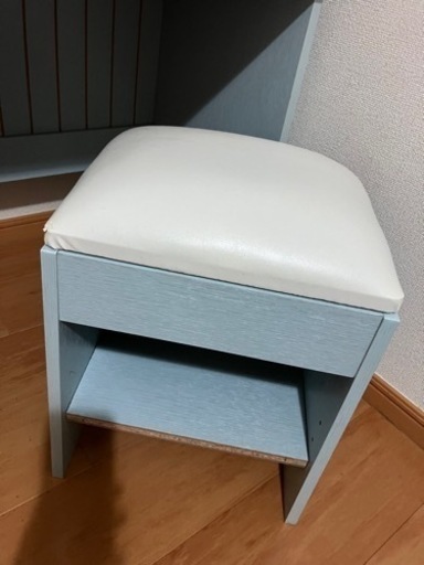ホコリ等清掃済みです⭐︎ドレッサー(水色)三面鏡　スツール付き
