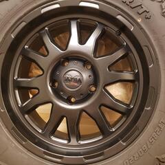 美品！富山市よりEXTREMEホイールマットブラック4本セット20インチ9Jインセット18タンドラセコイア ランクル20010070LX570タイヤ9.5分山程度285/60/20の画像