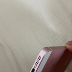 iPhoneSE  ローズゴールド　SIMフリー　64GBの画像