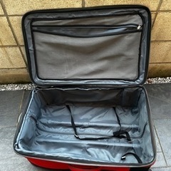 大型スーツケースの画像