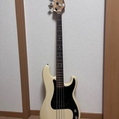 Fernandes プレシジョンベース　石ロゴ   