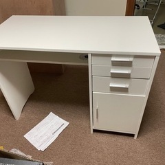 ネイルテーブル