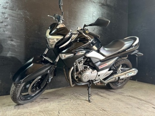 ★支払総額11.8万円★登録後即乗り出し可能！自賠責も承ります♪ スズキ GSR250 車格大きい250MT車両！インジェクション♪通勤通学に！ツーリングに♪