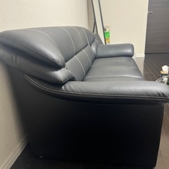 4人かけソファの画像