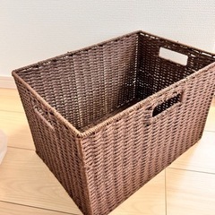 収納カゴ