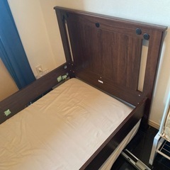 ベッドフレーム(IKEA)