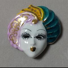 アンティーク 陶器 仮面 ブローチ 帯留め 素材  レトロの画像