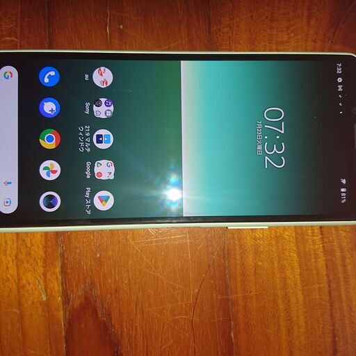 XPERIA sov43（型落ち・新品）即決の方に特別