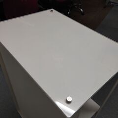 ※一日だけ延期！本日最後！出血大サービス価格！おしゃれで安定感抜群！スチールラックのご紹介の画像