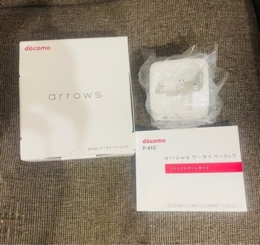 arrows ケータイ ベーシック F-41C ネイビー