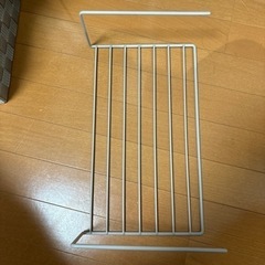 ワイヤースタック2個、プラケース2個の画像