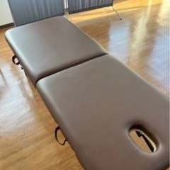マッサージベッド&キャスター付きバッグ 10,000円