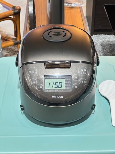 【TIGER】タイガー ３合炊き IH炊飯ジャー 炊きたて JPF-N550 2021年 サテンブラック お手入れ簡単 省エネ コンパクト