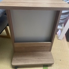 サイドテーブル　木目の画像