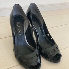 DIANA パンプス