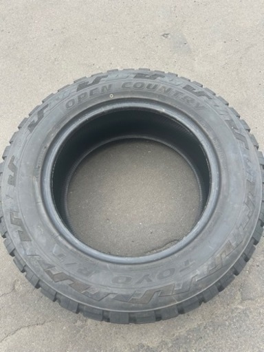 TOYOオープンカントリーRTタイヤ265/60r18 