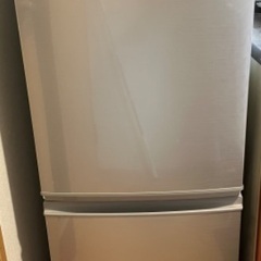 冷蔵庫　シャープ製137L