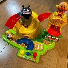 アンパンマン　のぼれ！コロコロ大冒険の島