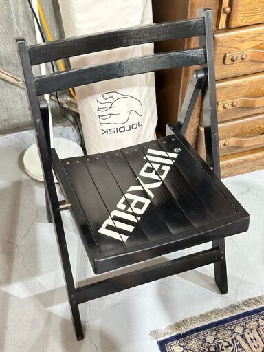 【maxell】マクセル 折りたたみウッドチェア ブラック ロゴ デッキチェア アウトドアチェア 木製 椅子 インテリア