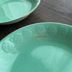 GIVENCHYデザインプレートの画像