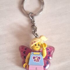 レゴの女の子のキーホルダーチャームの画像