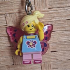 レゴの女の子のキーホルダーチャーム