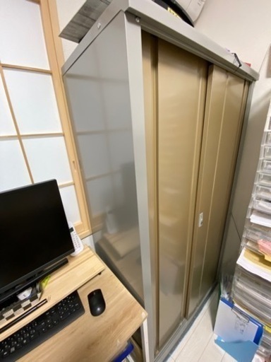 棚　オフィス用品
