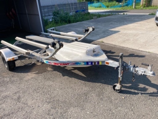 2台積みトレーラーと初期型スーパージェット