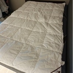 敷きパッド　掛け布団の画像