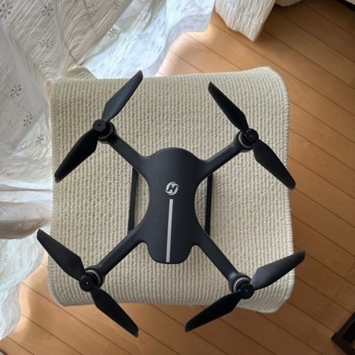 値下げしました！大型機種入門にいかが？お勧めです！ドローン　HOLY STONE HS700E