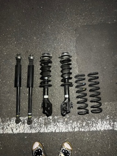 L275 純正ショック