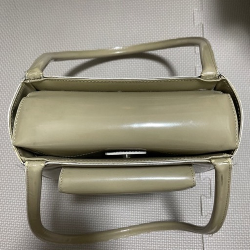 ジョルジオアルマーニ　ショルダーバッグ　中古　カーキ