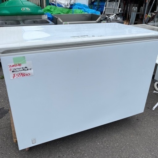 ☆現状☆大型冷凍庫　サンデン　500リットル　2016年製