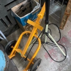 美品！使用頻度少 ドラム缶運搬機の画像