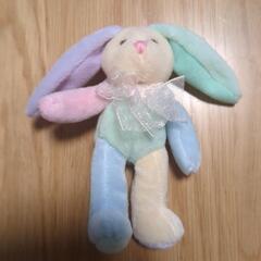 なな色のうさぎ　ぬいぐるみの画像