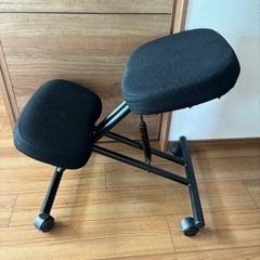 （商談中）姿勢良く座れる椅子