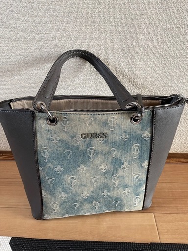 GUESS カバン