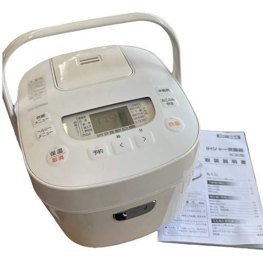 【美品】アイリスオーヤマ 5.5合炊き炊飯器 2022年製 RC-ME50 ホワイト